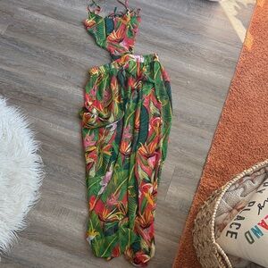 Boohoo Vibrant Tropical Maxi Dress